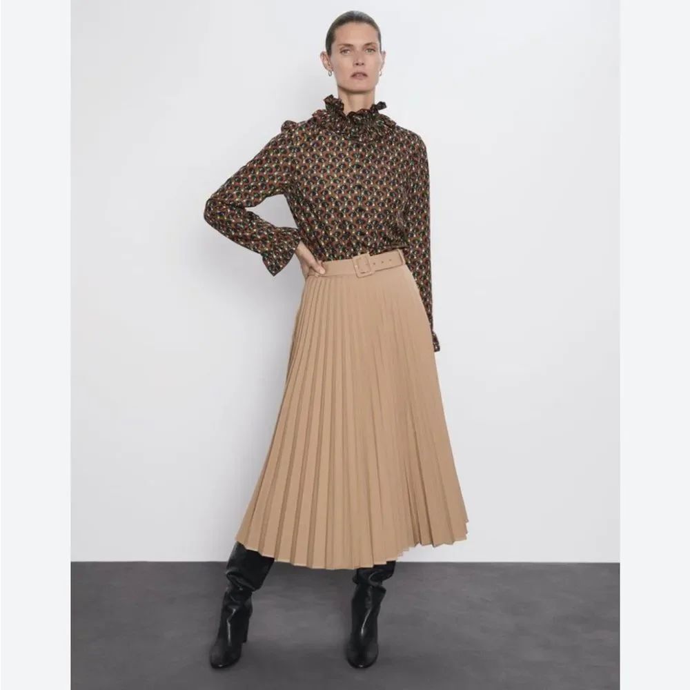 Zara Pleated Midi Skirt in Camel Tan with Belt XS